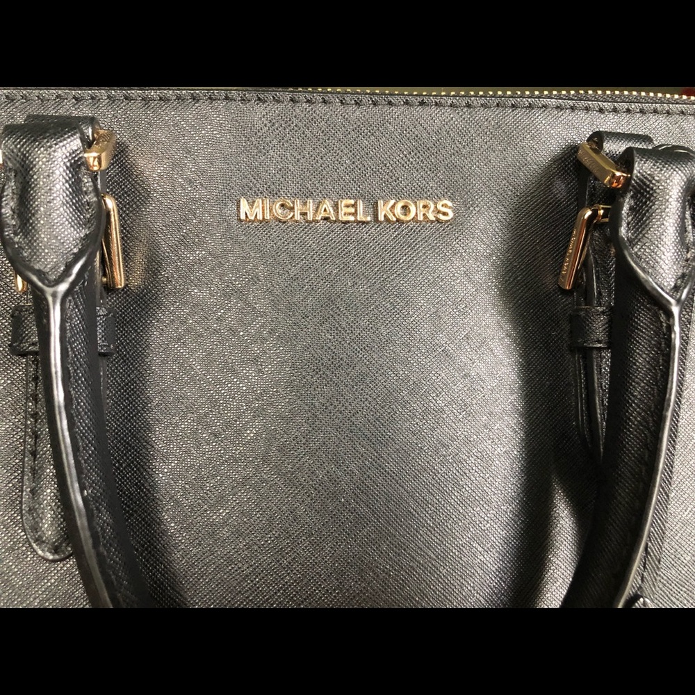Michael Kors Purse and Wallet - Picture 1 of 7